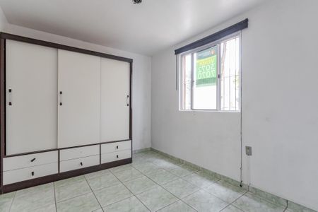 Quarto 2 de apartamento para alugar com 2 quartos, 40m² em Mário Quintana, Porto Alegre