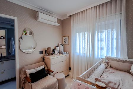 Apartamento à venda com 142m², 3 quartos e 2 vagasQuarto 2 - Suíte