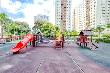 Apartamento à venda com 142m², 3 quartos e 2 vagasÁrea comum - Playground