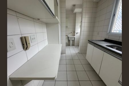 Apartamento para alugar com 77m², 2 quartos e 1 vagaCozinha