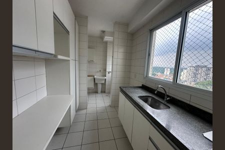Apartamento para alugar com 77m², 2 quartos e 1 vagaCozinha