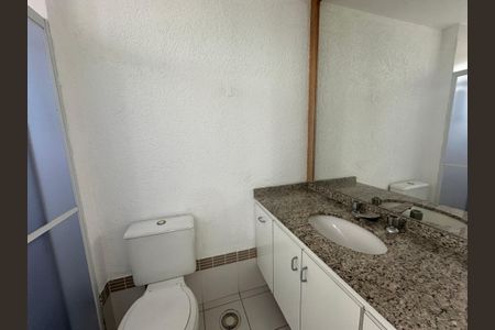 Apartamento para alugar com 77m², 2 quartos e 1 vagaBanheiro da Suíte