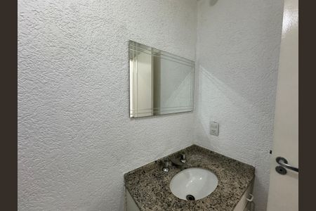 Apartamento para alugar com 77m², 2 quartos e 1 vagaBanheiro