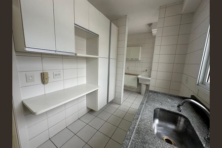 Apartamento para alugar com 77m², 2 quartos e 1 vagaCozinha