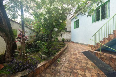 Casa para alugar com 383m², 1 quarto e 2 vagas Casa para alugar com 383m², 1 quarto e 2 vagasJardim