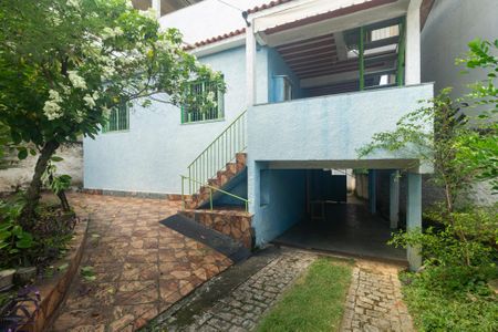 Casa para alugar com 383m², 1 quarto e 2 vagas Casa para alugar com 383m², 1 quarto e 2 vagasGaragem