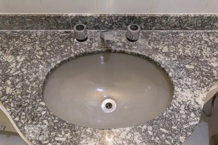 Apartamento para alugar com 90m², 3 quartos e 2 vagas Apartamento para alugar com 90m², 3 quartos e 2 vagasBanheiro