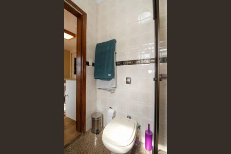 Casa à venda com 180m², 3 quartos e 2 vagas Casa à venda com 180m², 3 quartos e 2 vagasBanheiro da Suíte