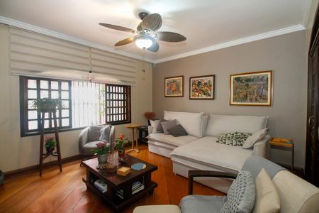 Sala de Estar de casa à venda com 3 quartos, 180m² em Vila Anglo Brasileira, São Paulo