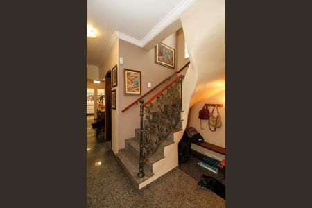 Casa à venda com 180m², 3 quartos e 2 vagas Casa à venda com 180m², 3 quartos e 2 vagasHall de Entrada