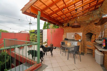 Casa à venda com 180m², 3 quartos e 2 vagas Casa à venda com 180m², 3 quartos e 2 vagasVaranda Gourmet