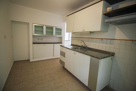 Apartamento para alugar com 100m², 2 quartos e 1 vagaCozinha