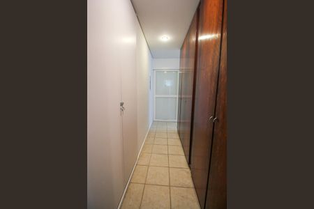 Apartamento para alugar com 100m², 2 quartos e 1 vagaCloset da suíte