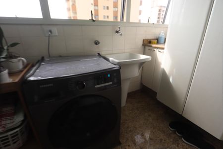 Apartamento à venda com 169m², 3 quartos e 3 vagasLavanderia