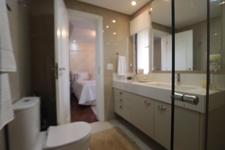 Apartamento à venda com 169m², 3 quartos e 3 vagasBanheiro da Suíte