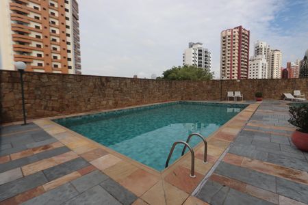 Apartamento à venda com 169m², 3 quartos e 3 vagasÁrea comum - Piscina