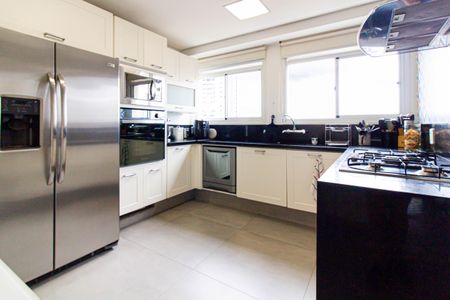 Apartamento à venda com 171m², 3 quartos e 3 vagasCozinha