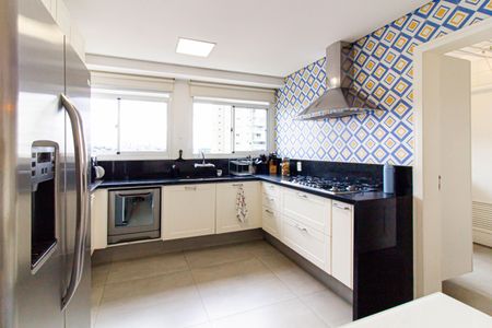 Apartamento à venda com 171m², 3 quartos e 3 vagasCozinha