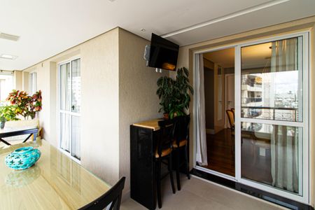 Apartamento à venda com 171m², 3 quartos e 3 vagasVaranda