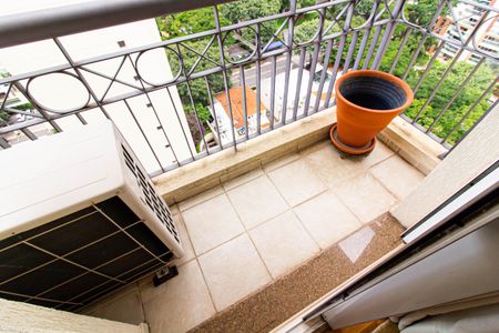 Apartamento à venda com 171m², 3 quartos e 3 vagasVaranda da Suíte