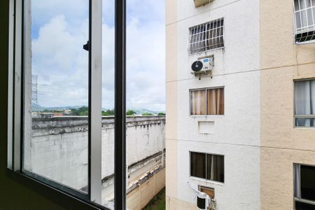 Vista do Quarto 1 de apartamento para alugar com 2 quartos, 44m² em Bonsucesso, Rio de Janeiro
