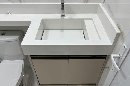 Apartamento para alugar com 60m², 2 quartos e 1 vaga Apartamento para alugar com 60m², 2 quartos e 1 vagaBanheiro