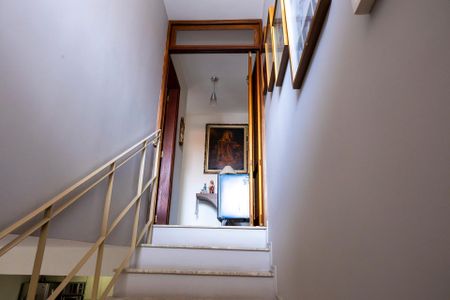 Escada de casa para alugar com 2 quartos, 158m² em Jardim Paulistano, Sorocaba