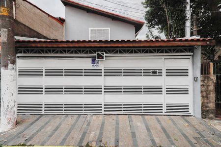 Casa à venda com 201m², 4 quartos e 2 vagasFachada