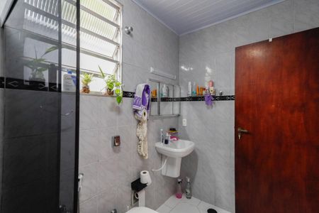 Casa à venda com 201m², 4 quartos e 2 vagasBanheiro