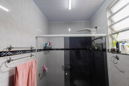 Casa à venda com 201m², 4 quartos e 2 vagasBanheiro