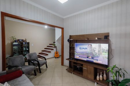 Casa à venda com 201m², 4 quartos e 2 vagasSala
