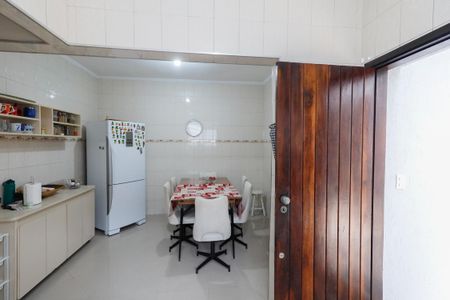 Casa à venda com 201m², 4 quartos e 2 vagasCozinha