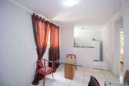 Sala de apartamento para alugar com 2 quartos, 41m² em Chácara Cotia, Contagem