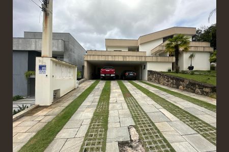 Casa de condomínio para alugar com 833m², 7 quartos e 6 vagasFachada