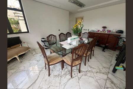 Casa de condomínio para alugar com 833m², 7 quartos e 6 vagasSala de Jantar