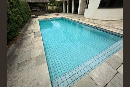 Casa de condomínio para alugar com 833m², 7 quartos e 6 vagasPiscina