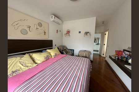 Casa de condomínio para alugar com 833m², 7 quartos e 6 vagasSuíte 3