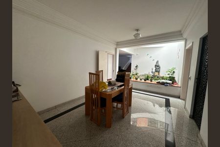 Casa de condomínio para alugar com 833m², 7 quartos e 6 vagasSala de Almoço