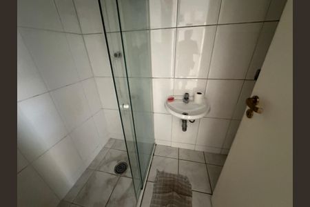 Casa de condomínio para alugar com 833m², 7 quartos e 6 vagasBanheiro de serviço