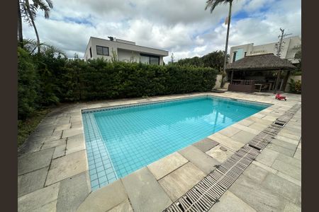 Casa de condomínio para alugar com 833m², 7 quartos e 6 vagasPiscina