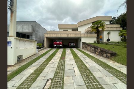 Casa de condomínio para alugar com 833m², 7 quartos e 6 vagasFachada