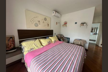 Casa de condomínio para alugar com 833m², 7 quartos e 6 vagasSuíte 3