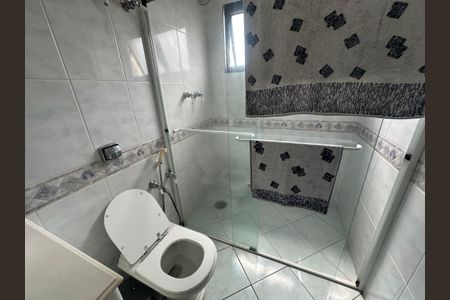 Casa de condomínio para alugar com 833m², 7 quartos e 6 vagasBanheiro da Suíte 2