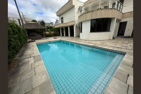 Casa de condomínio para alugar com 833m², 7 quartos e 6 vagasPiscina