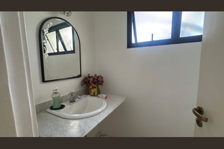 Casa de condomínio para alugar com 833m², 7 quartos e 6 vagasLavabo