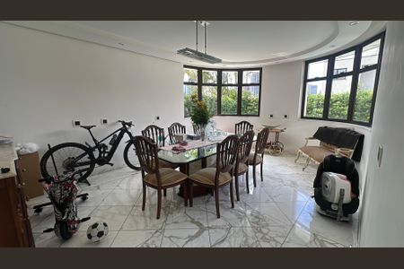 Casa de condomínio para alugar com 833m², 7 quartos e 6 vagasSala de Jantar