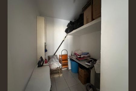 Casa de condomínio para alugar com 833m², 7 quartos e 6 vagasQuarto de Serviço