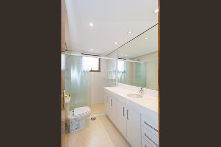 Apartamento à venda com 128m², 3 quartos e 2 vagas Apartamento à venda com 128m², 3 quartos e 2 vagasBanheiro - Suíte