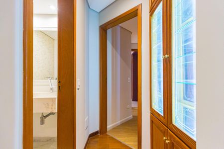 Apartamento à venda com 128m², 3 quartos e 2 vagas Apartamento à venda com 128m², 3 quartos e 2 vagasCorredor