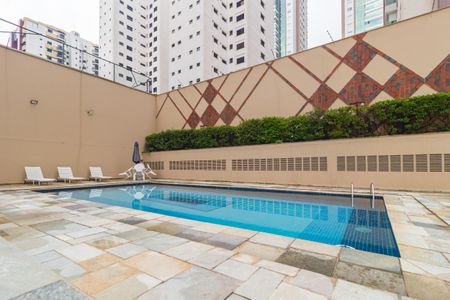 Apartamento à venda com 128m², 3 quartos e 2 vagas Apartamento à venda com 128m², 3 quartos e 2 vagasPiscina